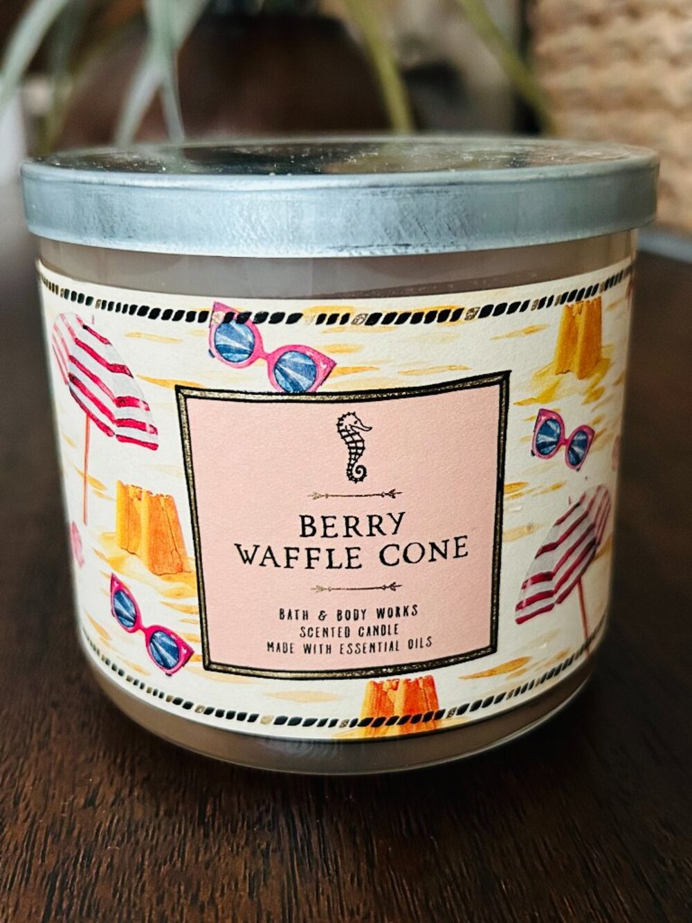 Bath & Body Works Berry Waffle Cone 3-Wick 14.5 oz Candle NEW
